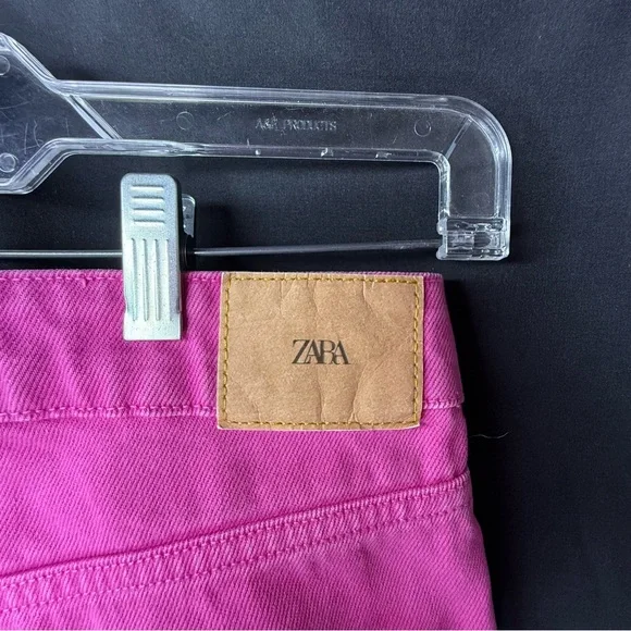 Zara Fuchsia Pink Jeans Size 4. EUC - Picture 2 of 14